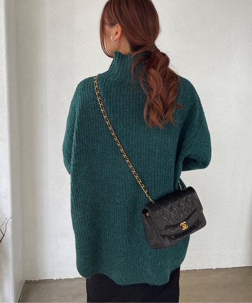 Shelly island（シェリーアイランド）の「ラウンドヘムタートルニットプルオーバー（ニット/セーター・レディース・ブラック/ベージュ/グリーン/モカ・FREE）」の7枚目の写真