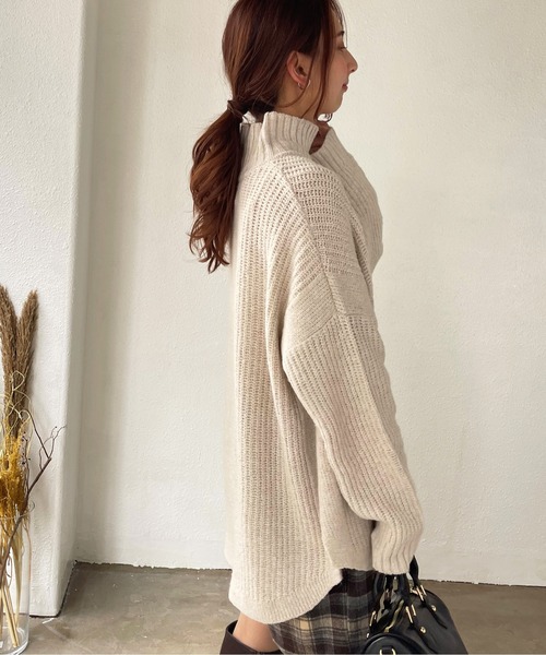 Shelly island（シェリーアイランド）の「ラウンドヘムタートルニットプルオーバー（ニット/セーター・レディース・ブラック/ベージュ/グリーン/モカ・FREE）」の20枚目の写真