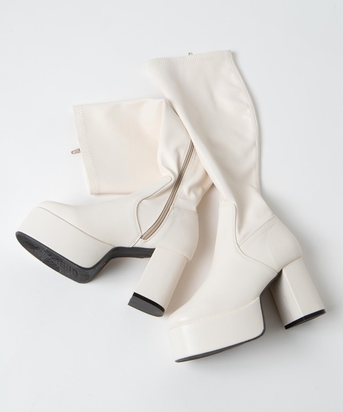 WEGO(ウィゴー)の「WEGO/ストーム付キヒールロングブーツ(ブーツ・レディース・オフホワイト/ブラック・MEDIUM/LARGE)」の9枚目の写真
