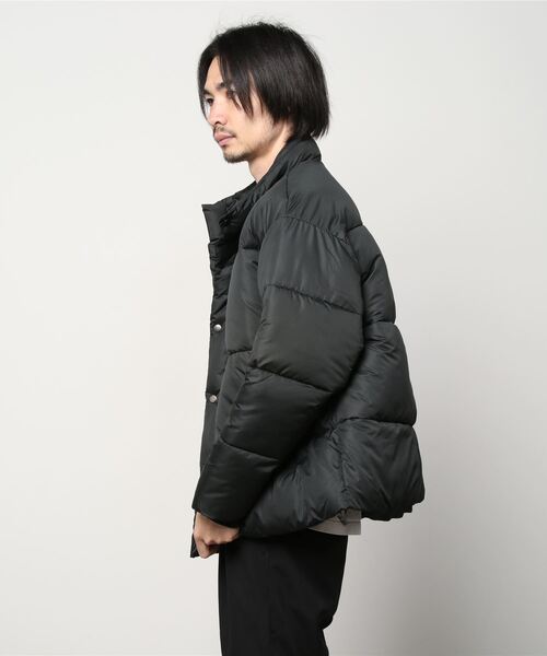 Beno（ビーノ）の「オーバーサイズ スタンドネック パデットジャケット（ダウンジャケット/コート・メンズ・チャコールグレー/ブラック/ベージュ/ネイビー/ブラウン/オリーブ・S/M/L/XL）」の12枚目の写真