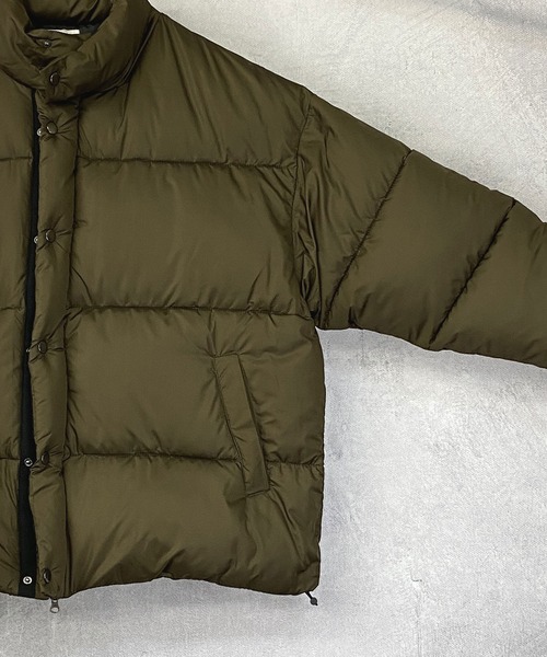 Beno（ビーノ）の「オーバーサイズ スタンドネック パデットジャケット（ダウンジャケット/コート・メンズ・チャコールグレー/ブラック/ベージュ/ネイビー/ブラウン/オリーブ・S/M/L/XL）」の13枚目の写真