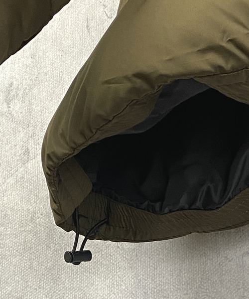 Beno（ビーノ）の「オーバーサイズ スタンドネック パデットジャケット（ダウンジャケット/コート・メンズ・チャコールグレー/ブラック/ベージュ/ネイビー/ブラウン/オリーブ・S/M/L/XL）」の11枚目の写真