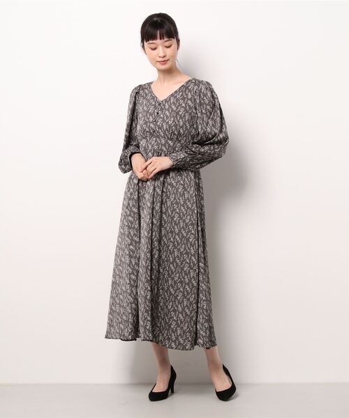 セール フロントボタンvネックフラワーワンピース ワンピース Earth Music Ecology アースミュージックアンドエコロジー のファッション通販 Zozotown