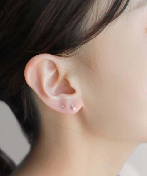 ANEMONE（アネモネ）の「パール×ビジューピアス[3ペアセット]（ピアス（両耳用）・レディース・ゴールド/ピンクゴールド・FREE）」の4枚目の写真