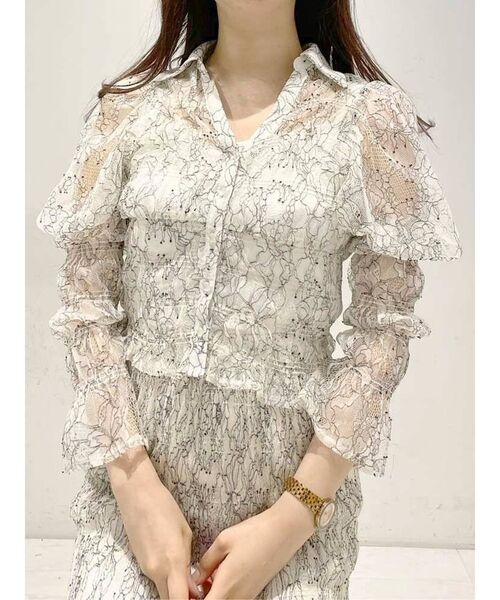 MERCURYDUO（マーキュリーデュオ）の「レースシャーリングスキッパーブラウス（シャツ/ブラウス・レディース・アイボリー/ブルー/イエロー・FREE）」の4枚目の写真