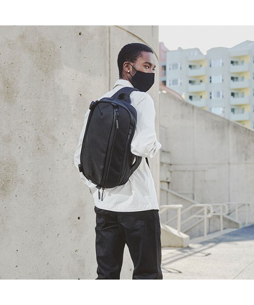 ボディバッグ/ウエストポーチ Aer Travel Collection 「Travel Sling 2 