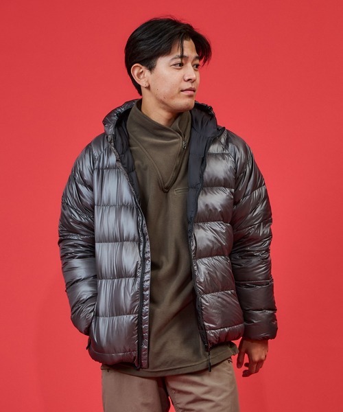 NANGA(ナンガ)の「【TRAIL BUM】 X 【NANGA】NOT BAD DOWN HOODIE/ ノットバッドダウンフーデイ(ダウンジャケット/コート・メンズ・ブラック/ダークグレー/ブルー系その他/ブラック系その他・LARGE/MEDIUM/SMALL)」の20枚目の写真