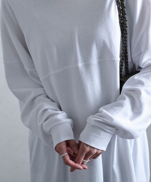 ElegChic（エレグシック）の「シングルジャージフットボールカットソー 長袖（Tシャツ/カットソー・レディース・ホワイト/ブラック/杢グレー/ベージュ・XL/M/4L）」の22枚目の写真