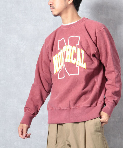 BARNS OUTFITTERS(バーンズアウトフィッターズ)の「【WEB限定】【BARNS OUTFITTERS】90’s CREW SWEAT PRINT(スウェット・メンズ・ベージュ/レッド/インディゴブルー・MEDIUM/LARGE)」の9枚目の写真