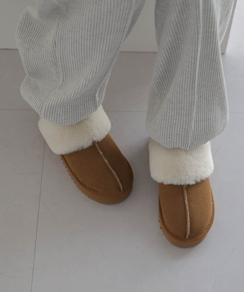 UNE MANSION（ユヌマンション）の「フェイクファーゴム厚底スリッパムートンブーツ（スリッポン・レディース・ブラウン/ベージュ/ブラック/グレー・23.0cm/24.0cm/25.0cm）」の11枚目の写真