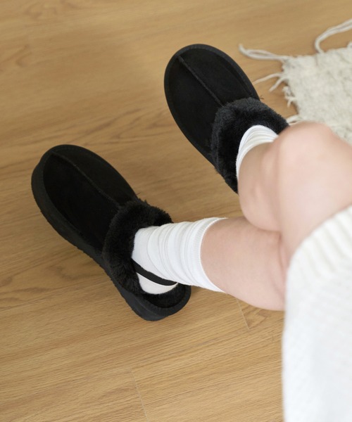 UNE MANSION（ユヌマンション）の「フェイクファーゴム厚底スリッパムートンブーツ（スリッポン・レディース・ブラウン/ベージュ/ブラック/グレー・23.0cm/24.0cm/25.0cm）」の8枚目の写真