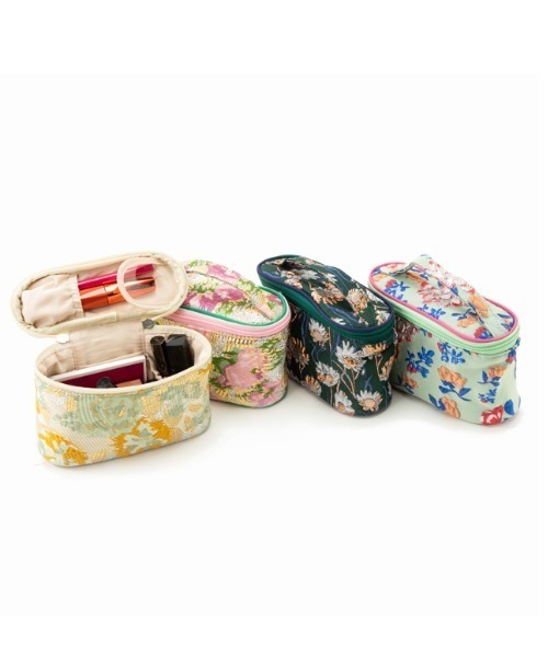 Casselini（キャセリーニ）の「Casselini(キャセリーニ)ジャガードバニティポーチ（ポーチ・レディース・ピンク/ゴールド/モスグリーン/ミント・FREE）」の11枚目の写真