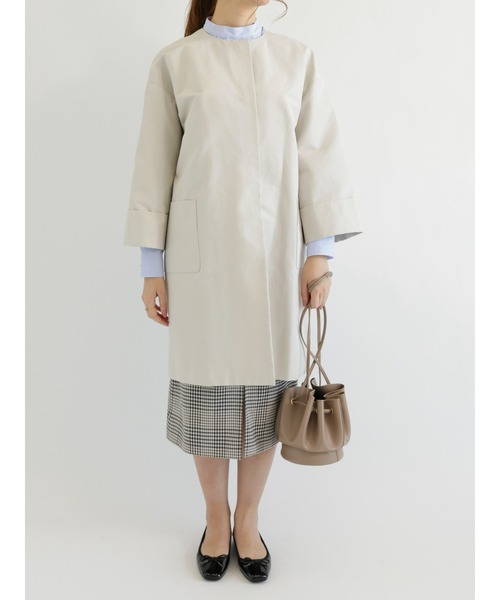 Te chichi CLASSIC(テチチクラシック)の「フィンクスコットンノーカラーコート(ノーカラーコート・レディース・ベージュ/ネイビー/モカ・フリ-)」の7枚目の写真