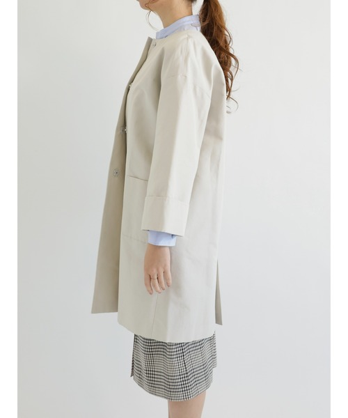 Te chichi CLASSIC(テチチクラシック)の「フィンクスコットンノーカラーコート(ノーカラーコート・レディース・ベージュ/ネイビー/モカ・フリ-)」の8枚目の写真