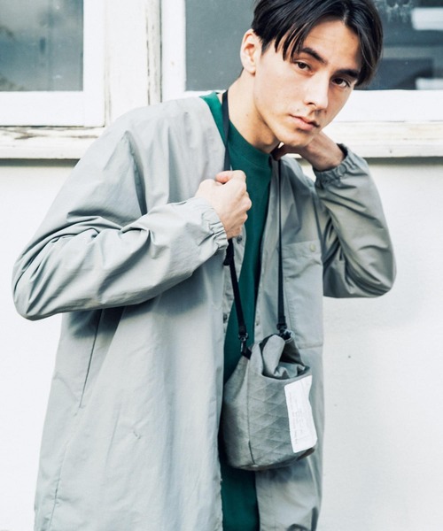 BURLAP OUTFITTER（バーラップアウトフィッター）の「『別注』BURLAP OUTFITTER×DOORS　PERSONAL EFFECT BAG（ショルダーバッグ・メンズ・ブラック/オリーブドラブ/ライトカーキ・ONE SIZE）」の5枚目の写真