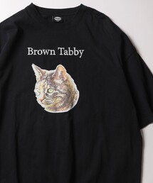 FREAK'S STORE | ▽WEB限定 ビッグシルエット フロント刺繍 アニマルプリントTシャツ/Brown Tabby/CAT/キジトラ猫(Tシャツ/カットソー)