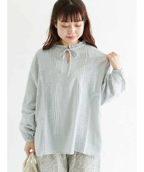 Samansa Mos2(サマンサ モスモス)の「レースブラウス(シャツ/ブラウス・レディース・ブラック/ベージュ/オフホワイト/ブルー・フリ-)」の4枚目の写真