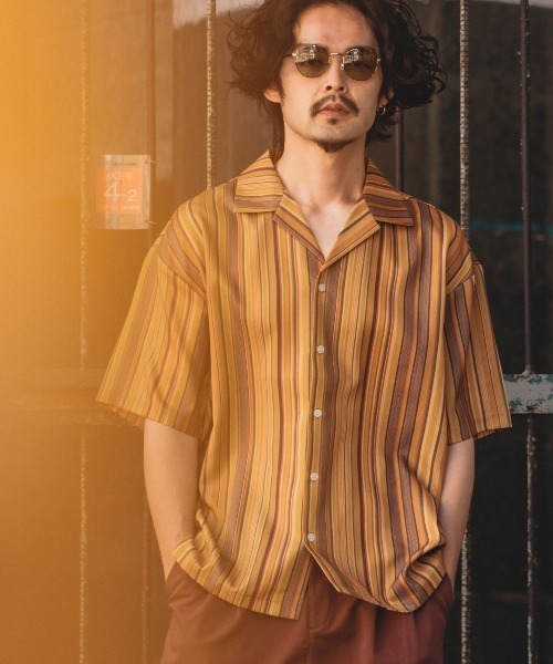 improves(インプローブス)の「【improves】梨地 総柄 オープンカラー 半袖シャツ(シャツ/ブラウス・メンズ・キャメル/ターコイズブルー/チャコール/ホワイト/オレンジ・X-LARGE/MEDIUM/LARGE)」の4枚目の写真