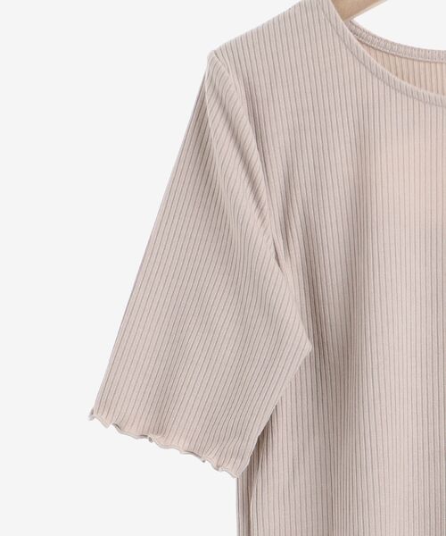 MAJESTIC LEGON(マジェスティックレゴン)の「2wayオープントップス(Tシャツ/カットソー・レディース・アイボリー/ブラック/ベージュ・MEDIUM)」の10枚目の写真