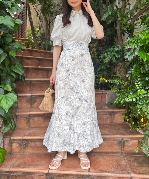 one after another NICE CLAUP（ワンアフターアナザーナイスクラップ）の「ロゴ刺繍袖ボリュームブラウス（シャツ/ブラウス・レディース・オフホワイト/ブラック/ベージュ・FREE）」の8枚目の写真