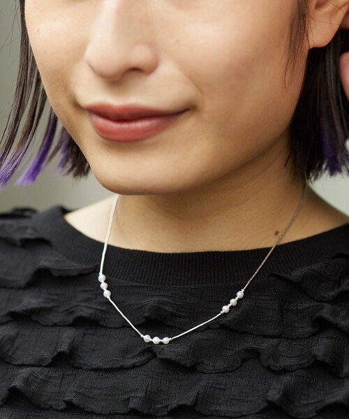 Aresense（アーセンス）の「Harpo/アルポ Liquid silver and pearl beads necklace/リキッドシルバー×パールネックレス（ネックレス・レディース・シルバー・ONE SIZE）」の3枚目の写真