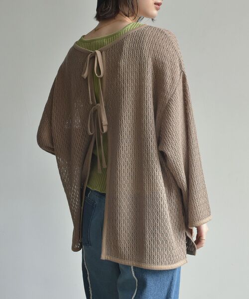 RETRO GIRL（レトロガール）の「スカシリボン２WAYカーデ（Tシャツ/カットソー・レディース・ブラウン/ブラック/グリーン/ホワイト・FREE）」の4枚目の写真