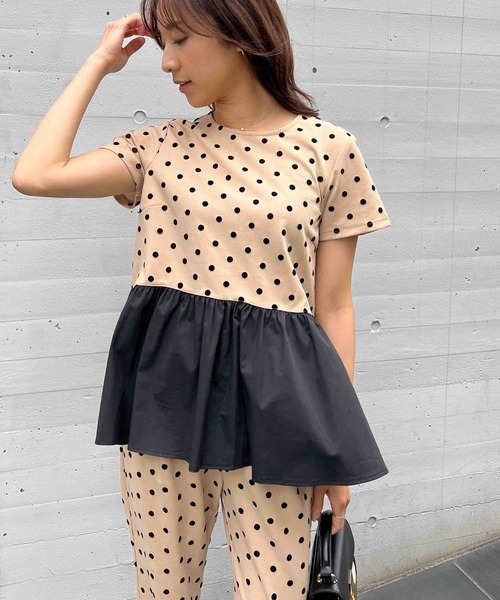 PICCIN（ピッチン）の「【セットアップ可能】フロッキードット切替ペプラムブラウス（シャツ/ブラウス・レディース・ブラック/ネイビー/ベージュ・M）」の3枚目の写真