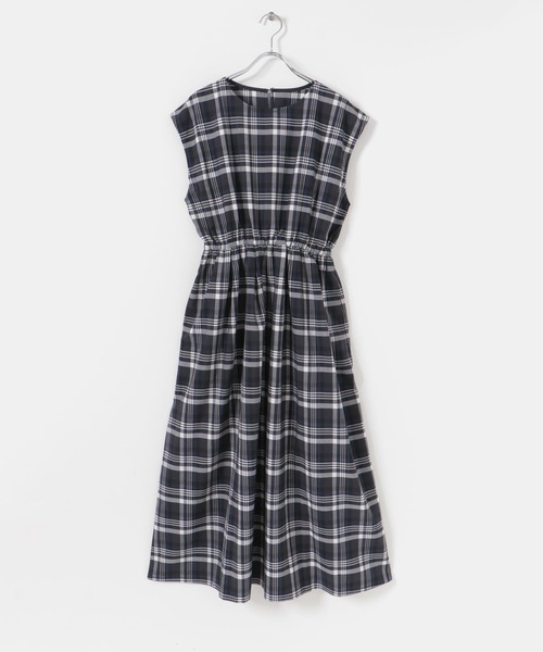 ITEMS URBANRESEARCH(アイテムズ アーバンリサーチ)の「ウエストギャザーチェックワンピース(ワンピース・レディース・オレンジ/ブラック/ネイビー・FREE)」の15枚目の写真