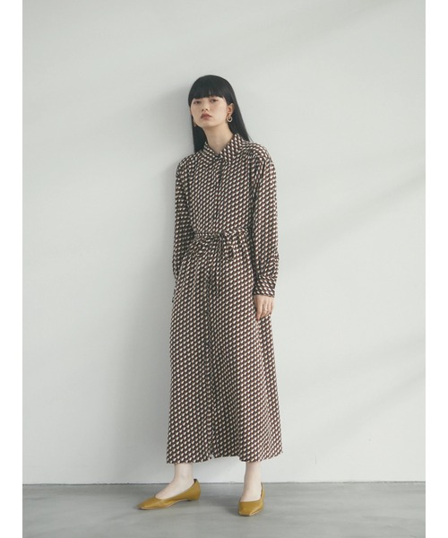 armonia（アルモニーア）の「armonia.レトロ柄リラックスワンピース（ワンピース・レディース・バーガンディー/ブラック/ネイビー・FREE）」の4枚目の写真