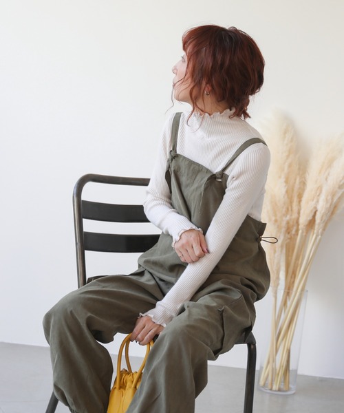 frames RAY CASSIN（フレームスレイカズン）の「WEB限定　配色メローリブタートルニット（ニット/セーター・レディース・ブラック/キナリ/ライトパープル/イエロー×グリーン/ブラック系/グレー系/グリーン系・FREE）」の18枚目の写真