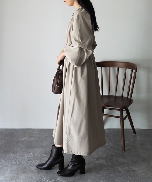 Riberry（リベリー）の「タックボリューム袖ワンピース（ワンピース・レディース・アイボリー/ブラック/グリーン・FREE）」の14枚目の写真