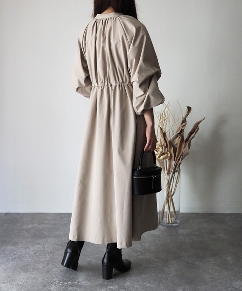 Riberry（リベリー）の「タックボリューム袖ワンピース（ワンピース・レディース・アイボリー/ブラック/グリーン・FREE）」の19枚目の写真