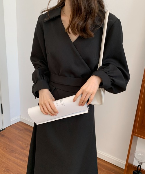 ECLIN(エクラン)の「バックリボンAラインカシュクールワンピース(ワンピース・レディース・ブラック/ベージュ/モカ・FREE)」の2枚目の写真