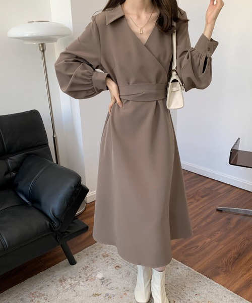 ECLIN(エクラン)の「バックリボンAラインカシュクールワンピース(ワンピース・レディース・ブラック/ベージュ/モカ・FREE)」の15枚目の写真