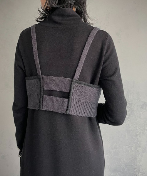 &g'aime(アンジェム)の「【&g’aime】ビスチェ付きロングニット/2piece(チュニック・レディース・グレイッシュベージュ/ブラック・FREE)」の11枚目の写真