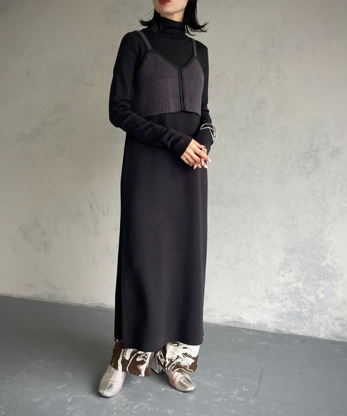 &g'aime(アンジェム)の「【&g’aime】ビスチェ付きロングニット/2piece(チュニック・レディース・グレイッシュベージュ/ブラック・FREE)」の9枚目の写真