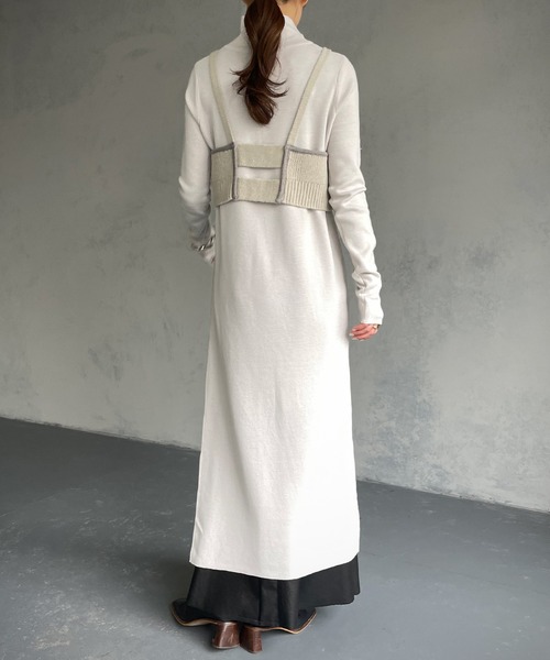 &g'aime(アンジェム)の「【&g’aime】ビスチェ付きロングニット/2piece(チュニック・レディース・グレイッシュベージュ/ブラック・FREE)」の20枚目の写真