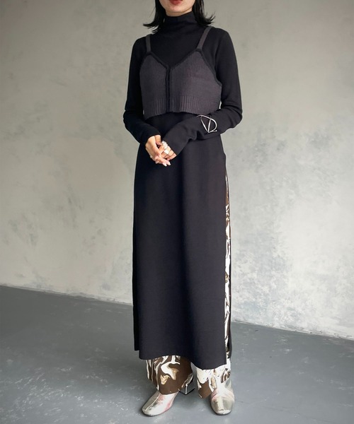 &g'aime(アンジェム)の「【&g’aime】ビスチェ付きロングニット/2piece(チュニック・レディース・グレイッシュベージュ/ブラック・FREE)」の7枚目の写真