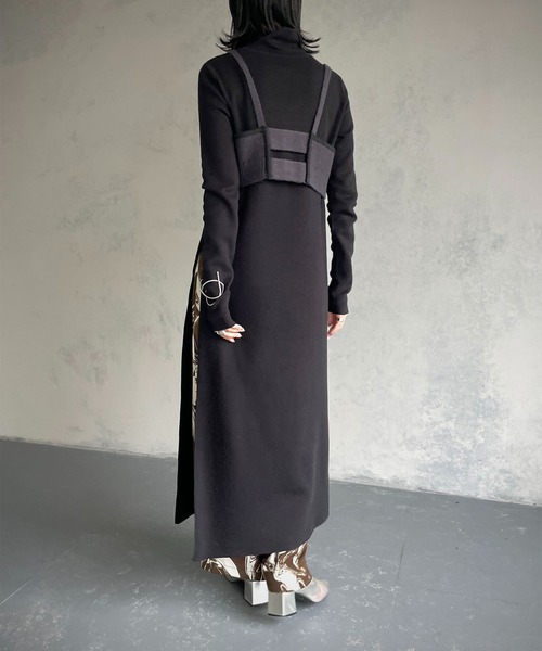 &g'aime(アンジェム)の「【&g’aime】ビスチェ付きロングニット/2piece(チュニック・レディース・グレイッシュベージュ/ブラック・FREE)」の12枚目の写真