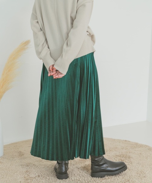 ITEMS URBANRESEARCH（アイテムズ アーバンリサーチ）の「ベロアプリーツスカート（スカート・レディース・ブラック/グリーン/ライトベージュ・FREE）」の6枚目の写真