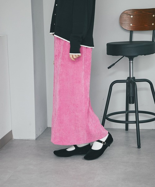 un dix cors(アンディコール)の「シーズンライクなコーデュロイ素材のスカート コーデュロイナロースカート(スカート・レディース・アイボリー/ピンク/チャコールグレー・FREE)」の12枚目の写真