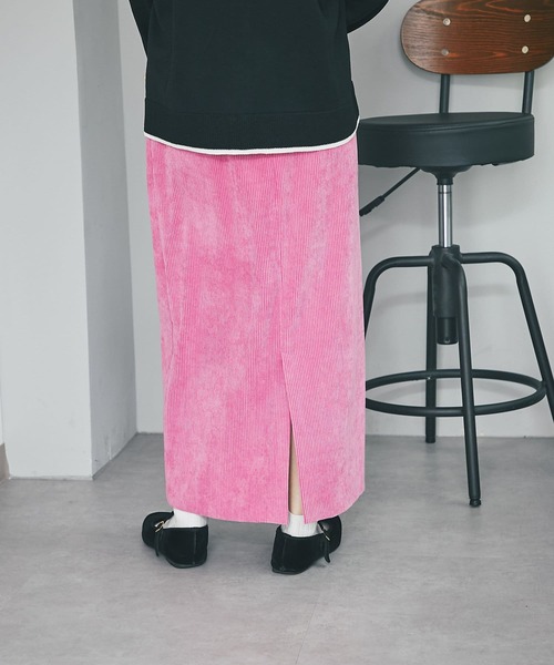 un dix cors(アンディコール)の「シーズンライクなコーデュロイ素材のスカート コーデュロイナロースカート(スカート・レディース・アイボリー/ピンク/チャコールグレー・FREE)」の13枚目の写真