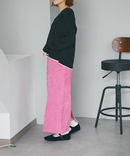 un dix cors(アンディコール)の「シーズンライクなコーデュロイ素材のスカート コーデュロイナロースカート(スカート・レディース・アイボリー/ピンク/チャコールグレー・FREE)」の14枚目の写真