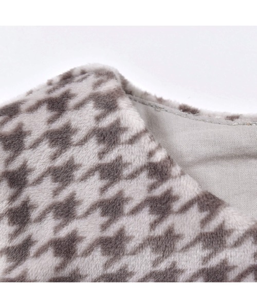 BeBe（ベベ）の「BeBe/【お揃い】ベロア千鳥柄フリルリボンワンピースベビー(80~90cm)（その他ベビーウェア・キッズ・ピンク系その他/ベージュ系その他・90/80）」の4枚目の写真