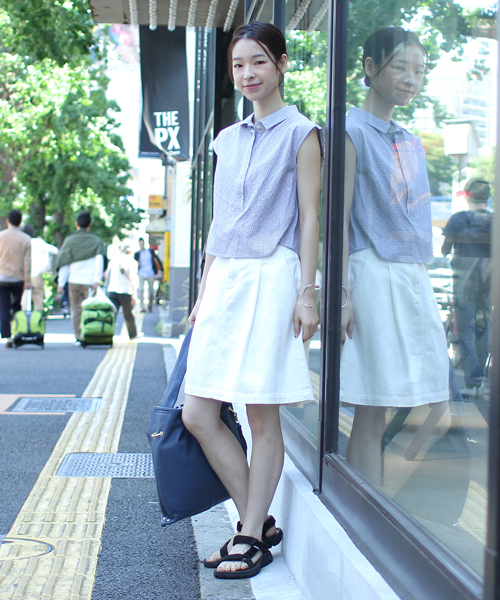 Ray BEAMS(レイビームス)の「Ray BEAMS / ツイル 1タック Aライン スカート(スカート・レディース・オフホワイト/オリーブ/サックスブルー/ネイビー・0/1)」の14枚目の写真