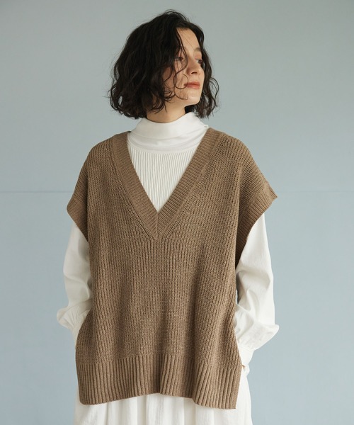 CRAFT STANDARD BOUTIQUE（クラフトスタンダードブティック）の「モールニットVネックベスト　◆（ベスト・レディース・グリーン/ブルー/モカ/ブラック・FREE）」の3枚目の写真