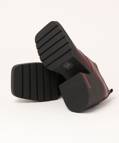 CHARLES & KEITH（チャールズ & キース）の「Emery エンマリー チャンキージオメトリックブーツ（ドレスシューズ・レディース・ブラック/バーガンディー/マスタード/ホワイト・22.5cm/23cm/23.5cm/24.5cm/25cm/25.5cm/22cm）」の6枚目の写真