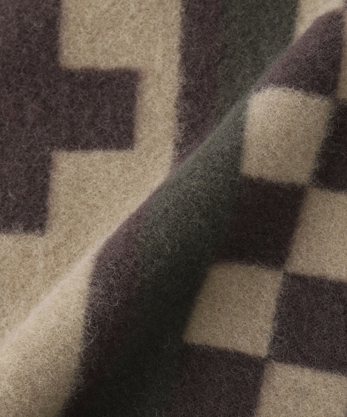 NANGA(ナンガ)の「【NANGA / ナンガ】 FOLK (CHECKERCROSS)ブランケット(ストール/ショール・メンズ・グリーン・FREE)」の7枚目の写真