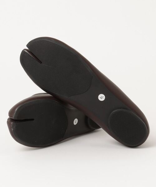 LibertyDoll（リバティードール）の「足袋パンプス（パンプス・レディース・グリーン/ブラック/キャメル/ブラック系その他/グレイッシュベージュ/ブラウン/シルバー/ブラック系その他2/ライトグリーン/アイボリー/ライトブルー/ベージュ/ダークブラウン/ホワイト/レッド/ゴールド・3L/S/LL/L/M/4L）」の17枚目の写真