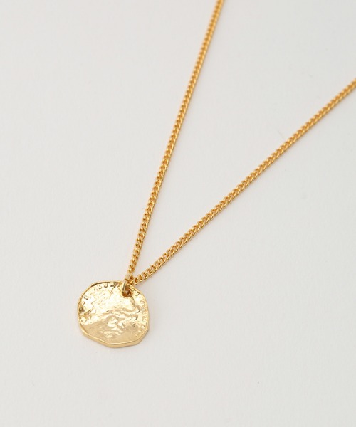 ROPE'（ロペ）の「【雑誌掲載】メダルトップショートネックレス（ネックレス・レディース・ゴールド・FREE）」の4枚目の写真